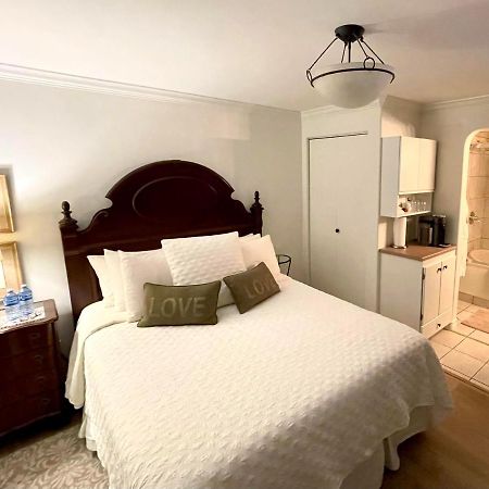 A Vista Villa Couples Retreat Kelowna Zewnętrze zdjęcie