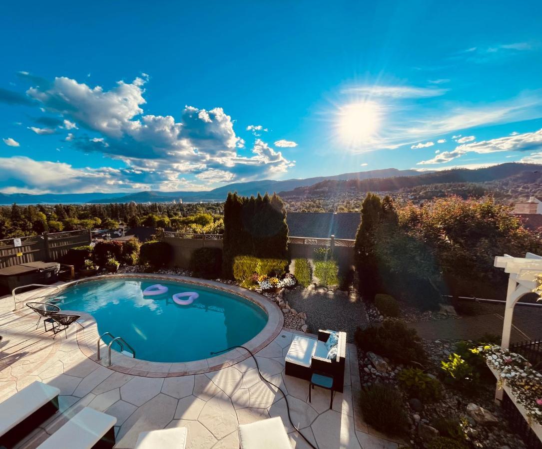 A Vista Villa Couples Retreat Kelowna Zewnętrze zdjęcie